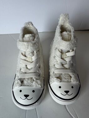 NIB Chuck Taylor All Star Easy On Faux Sherpa high top shoes- toddler size 7